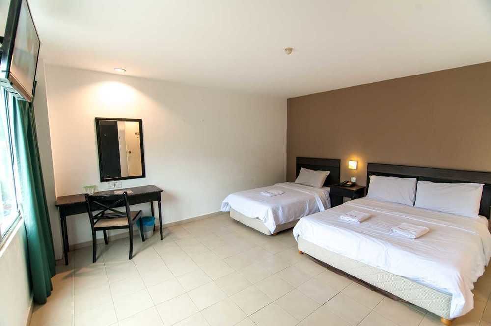 Hotel Zamburger Cheese 2*